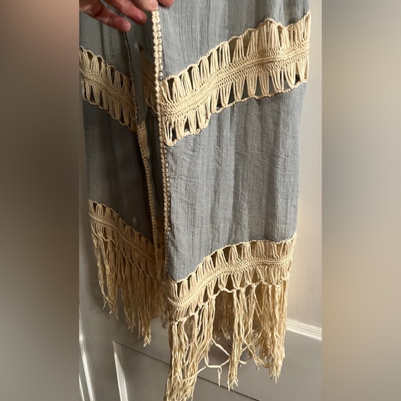 Vivid Collection of NY crochet shawl Size L - Picture 2 of 4